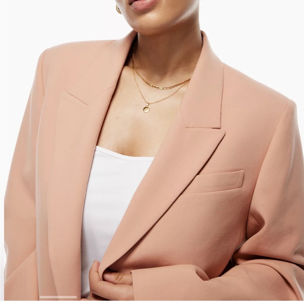 Aritzia Flores Wilfred blazer XS fits oversized - Picture 4 of 10